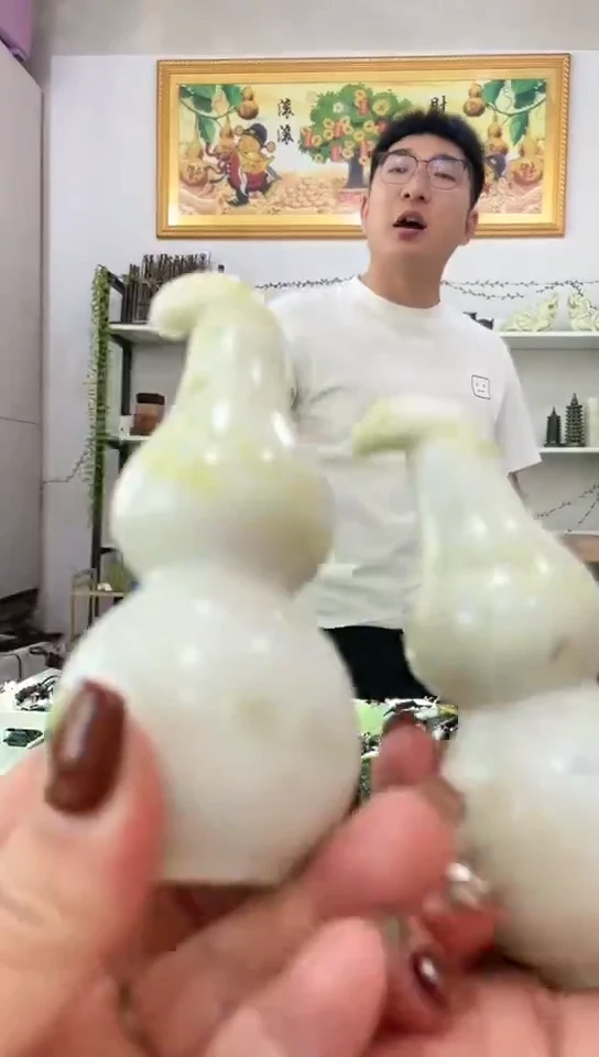 未镶嵌岫玉吊坠多样性发货发其中一件