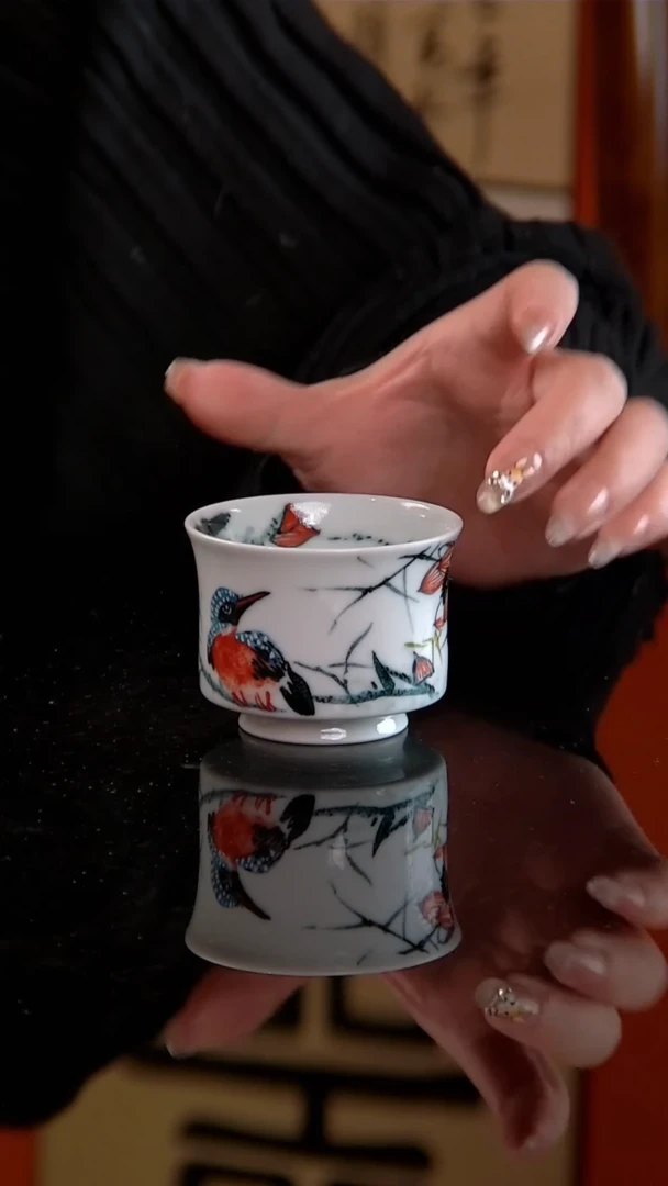 李华手绘釉中五彩单翠束腰杯