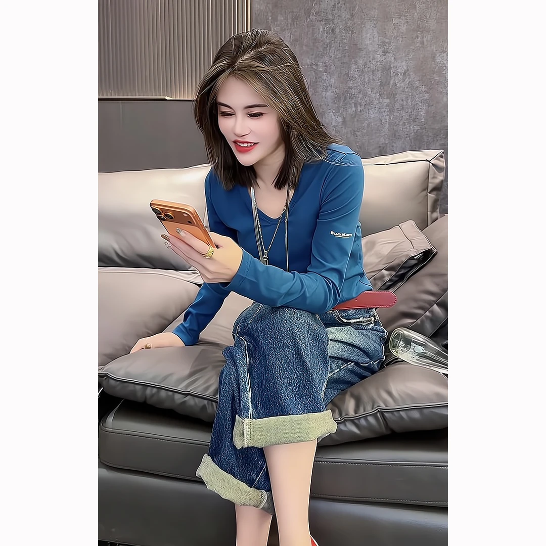 2026新款秋冬纯色圆领长袖上衣女内搭T恤慵懒松弛感宽松打底衫