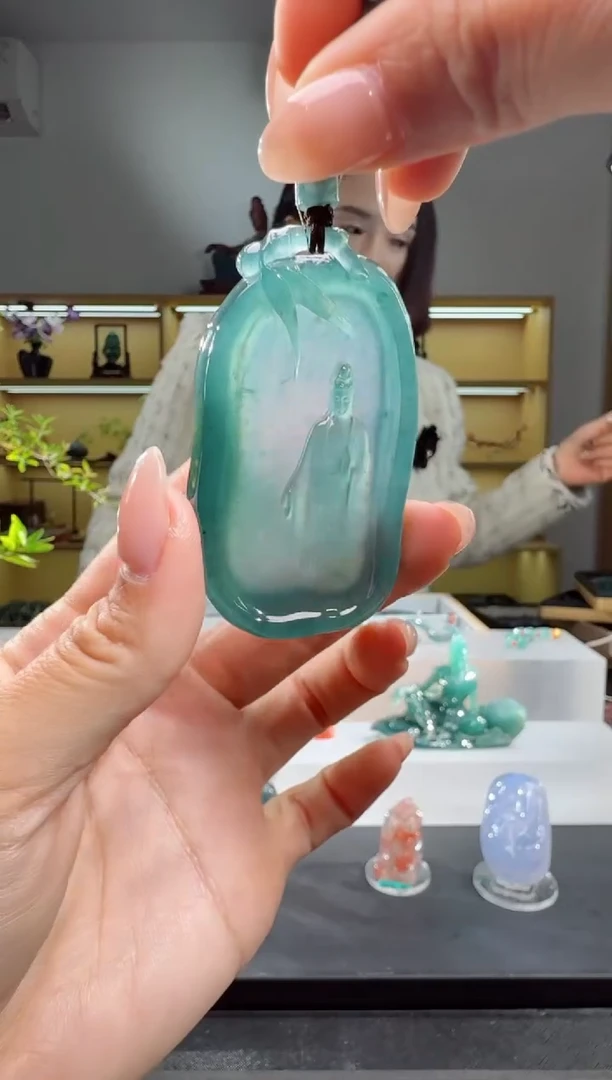 吊坠(不含链)未镶嵌翡翠观音