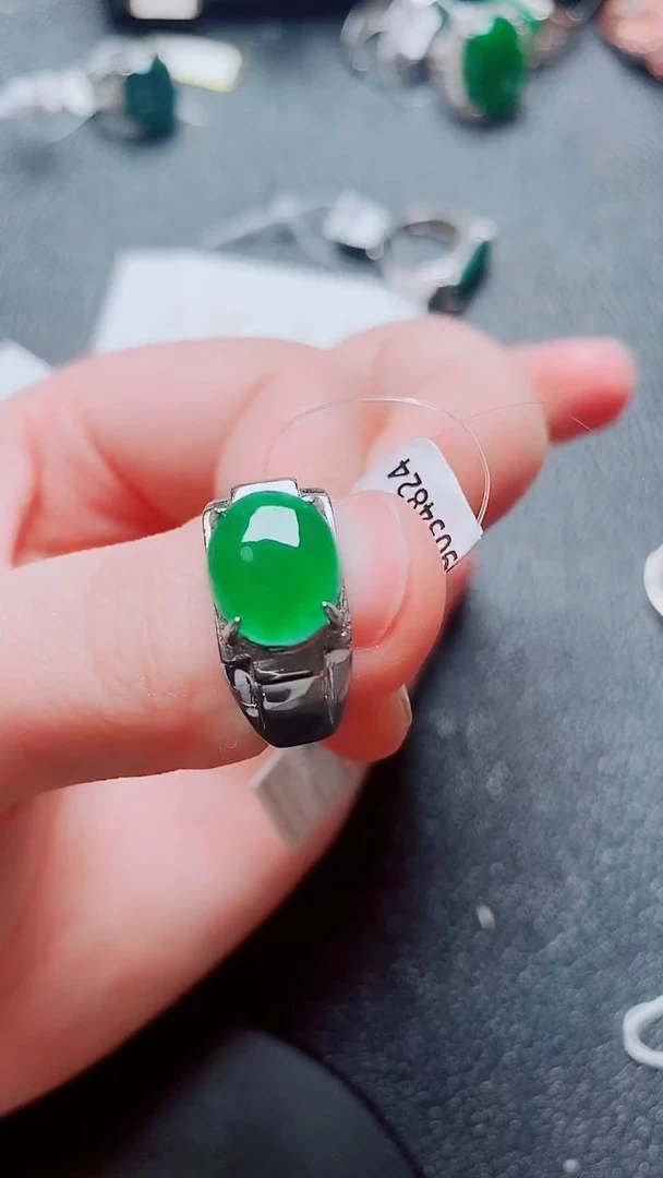 银S925镶嵌戒指翡翠1