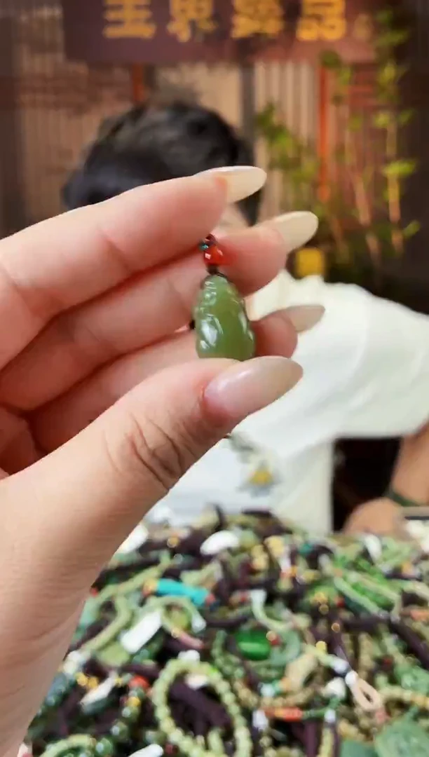 颈饰未镶嵌和田玉多样性发货拍一发一