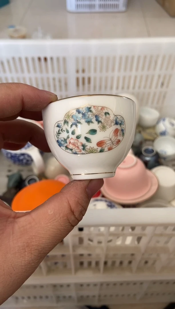 杯无运费险有瑕疵的摄影的产品有使用过的痕迹有点脏介意勿拍