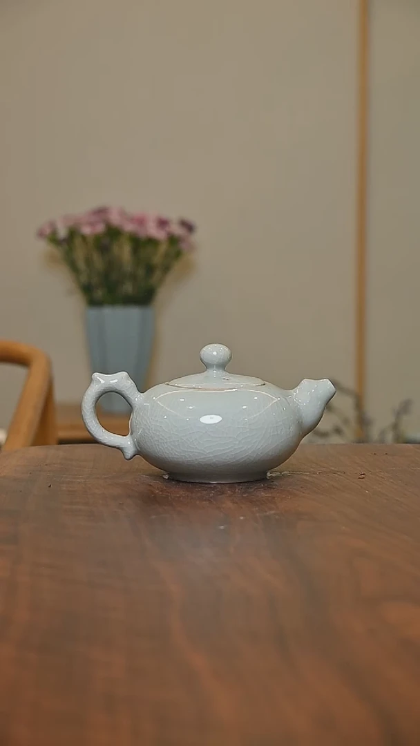 龙腾壶 粉青釉 微瑕 朱家汝窑款