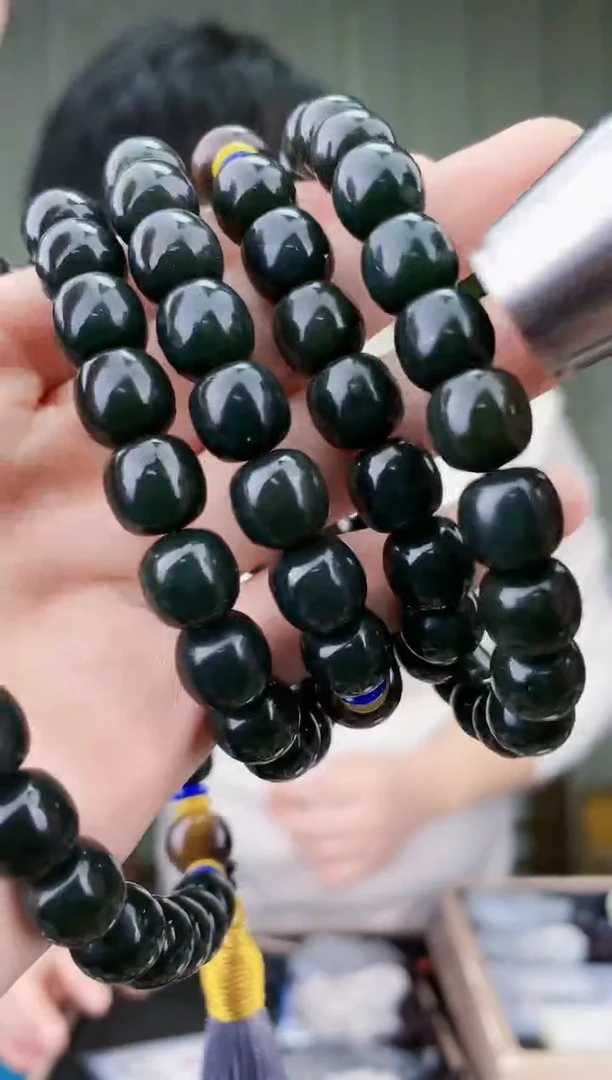 未镶嵌和田玉挂件拍一发一，多样性发货！