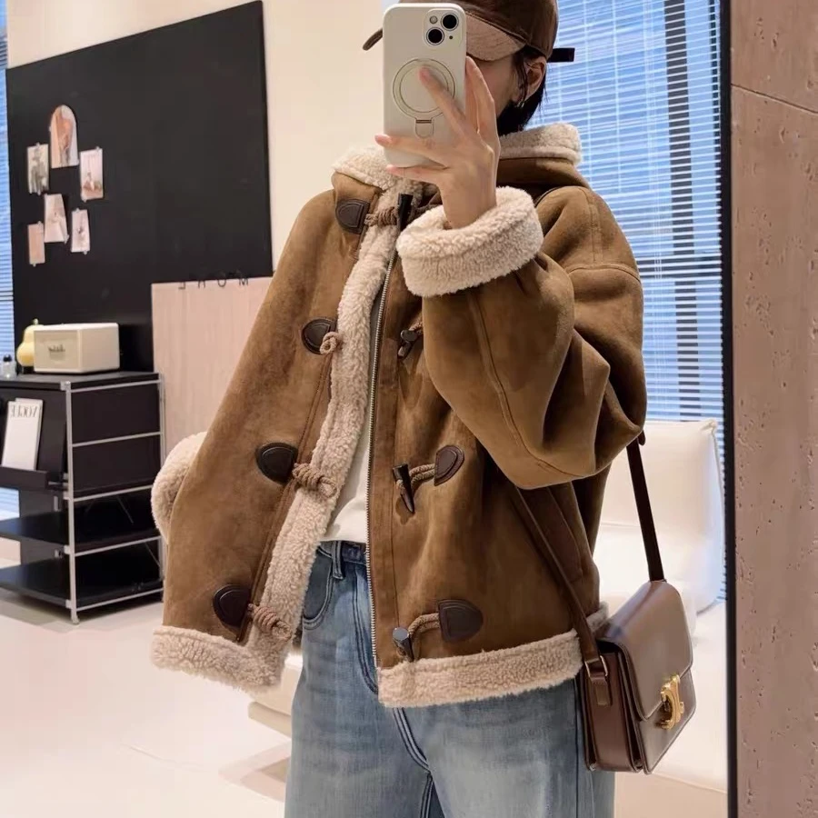 【褚培培自制】CHUPEIPEI/羊羔毛/秋冬加厚牛角扣森系女士时尚外套