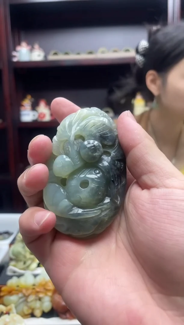岫玉未镶嵌手把·