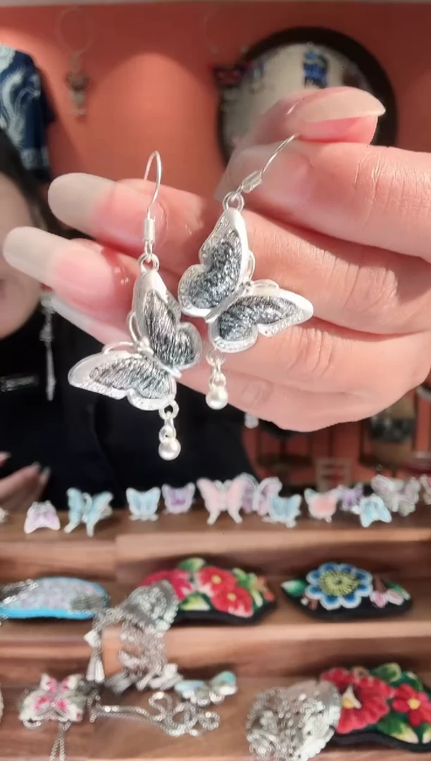 织绣长红绣艺坊刺绣首饰63