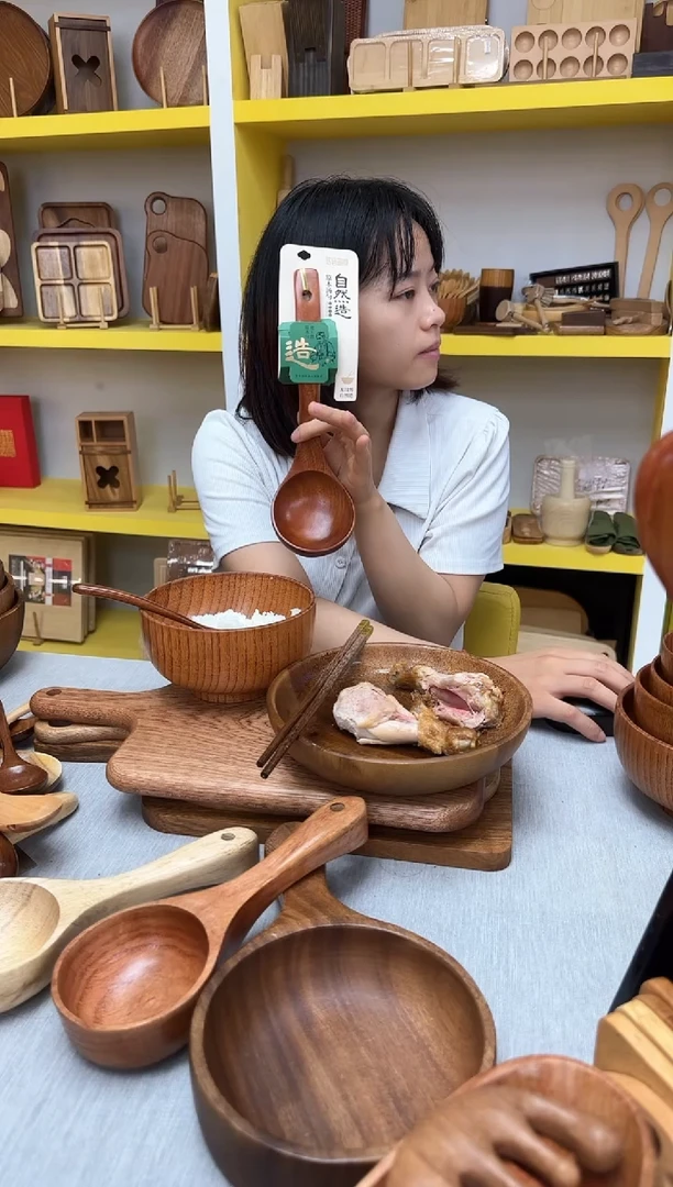 塑料大汤勺  28*8.5弯柄勺