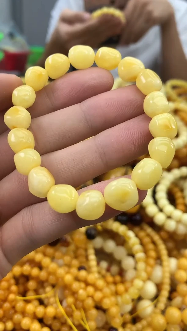 裸石蜜蜡未镶嵌手串