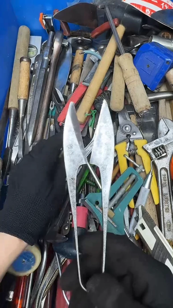?**?五金工具钳子剪子等18