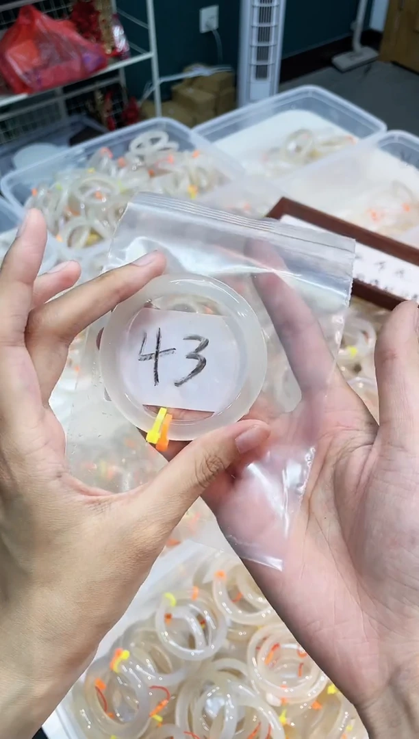 玛瑙/玉髓手镯未镶嵌43-52+