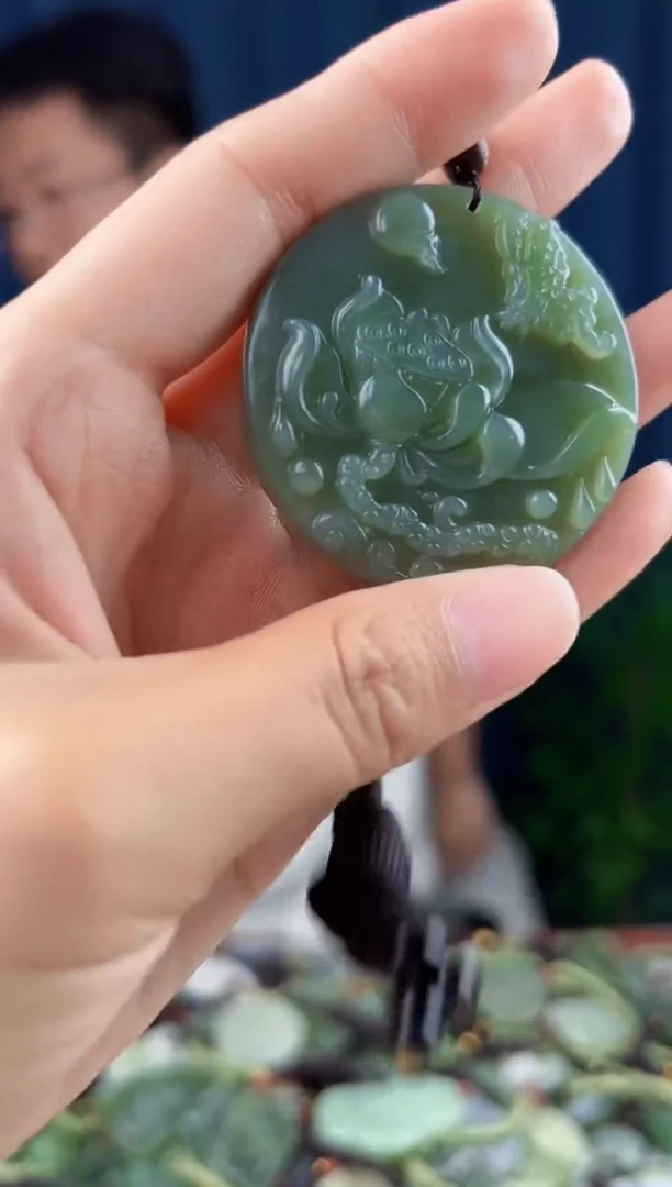 未镶嵌和田玉挂件拍一发一，