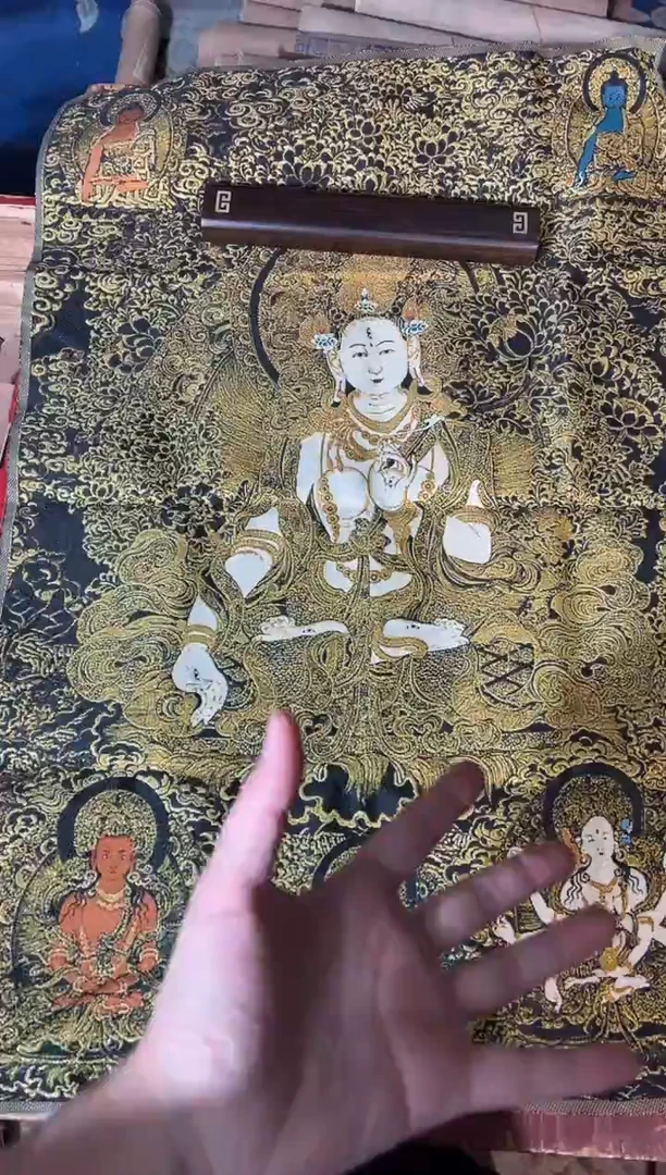 卷轴画刺绣龙妹的唐卡tk16