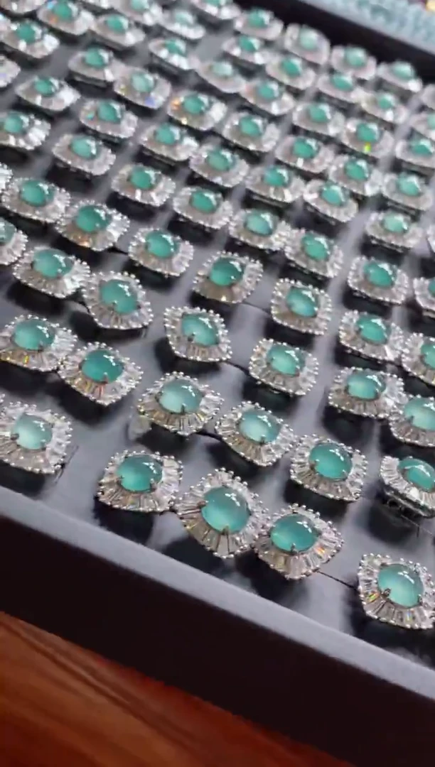 颈饰未镶嵌翡翠Y2公主方耳钉（多样性发其一）