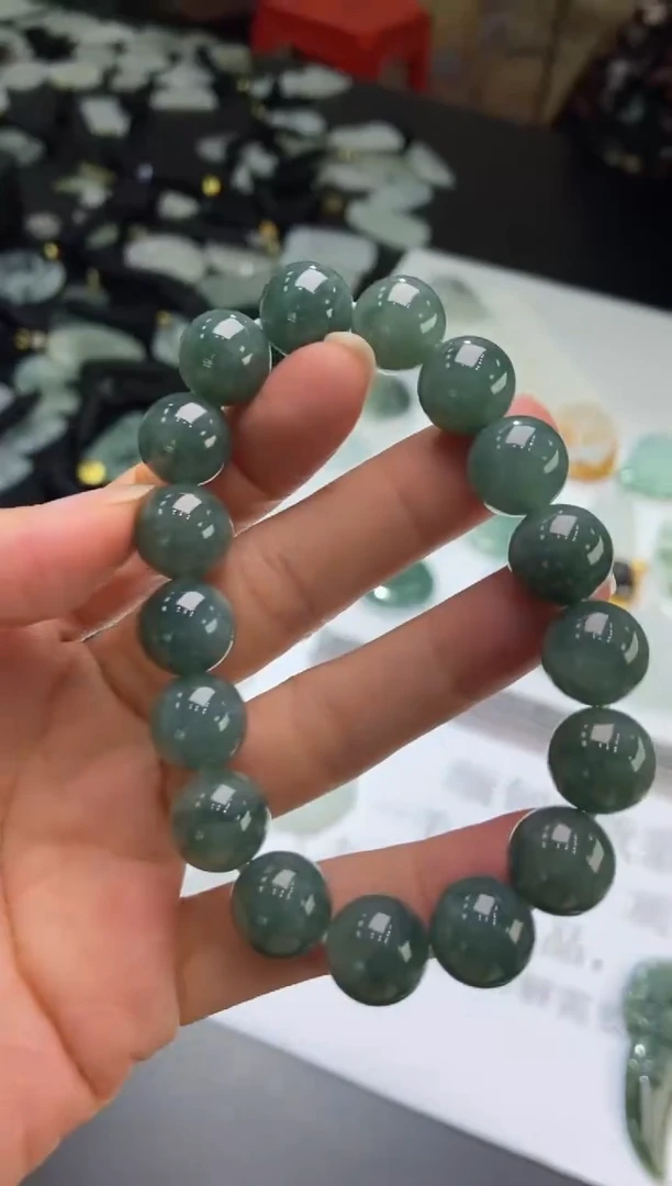 未镶嵌挂件翡翠379616  多人  多样性发货