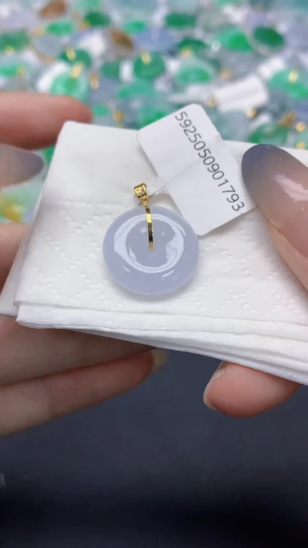 翡翠18K金镶嵌颈饰天然缅甸a货翡翠