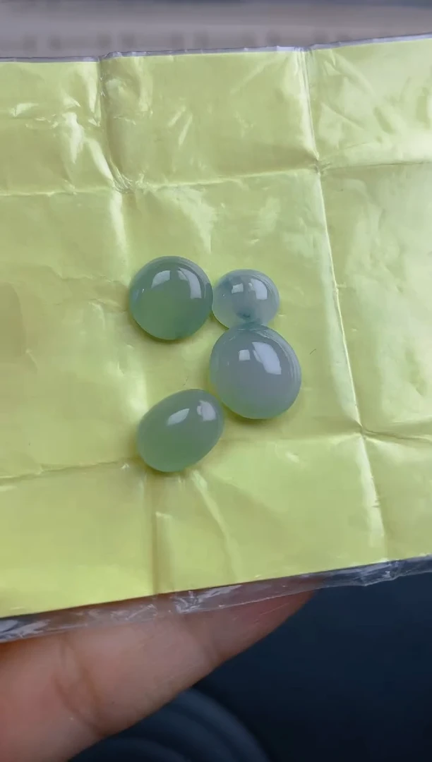 翡翠裸石天然翡翠蛋面9