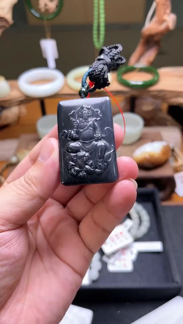 吊坠(不含链)未镶嵌和田玉毛毛矿青花 赵公明