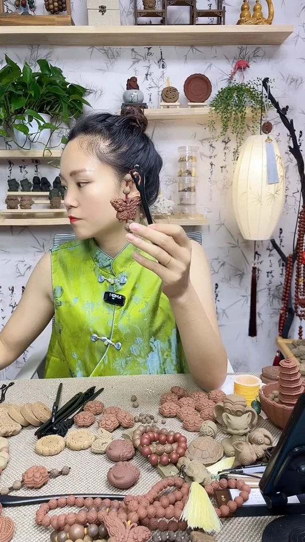 泥塑玫瑰养心小蝴蝶