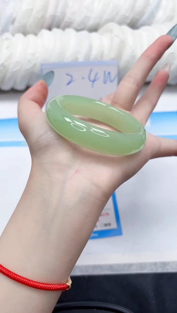 石英质玉手镯未镶嵌166-58