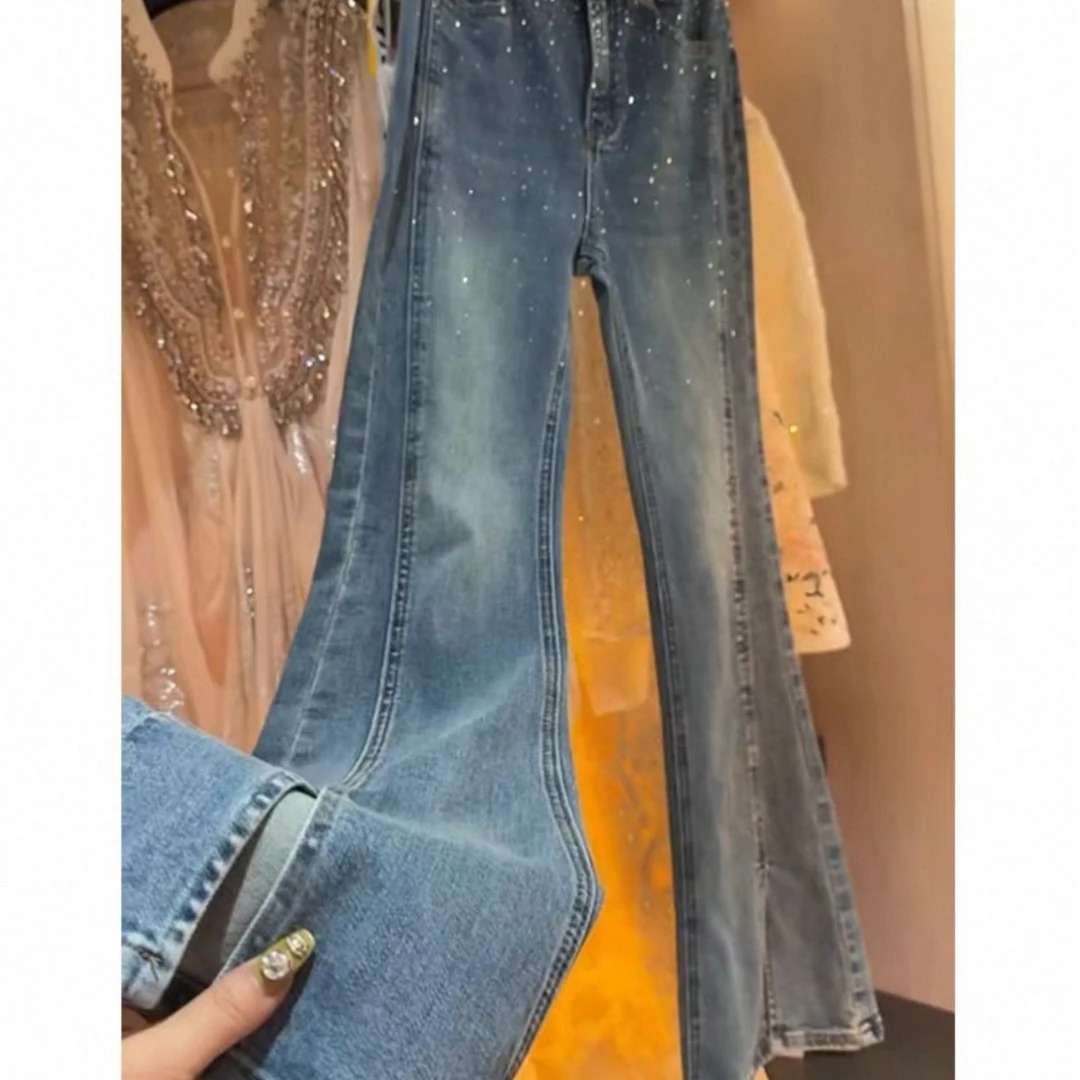 胖小旭蕾丝烫钻亮片开叉牛仔裤重工显瘦浅色满天星微喇裤子女1845