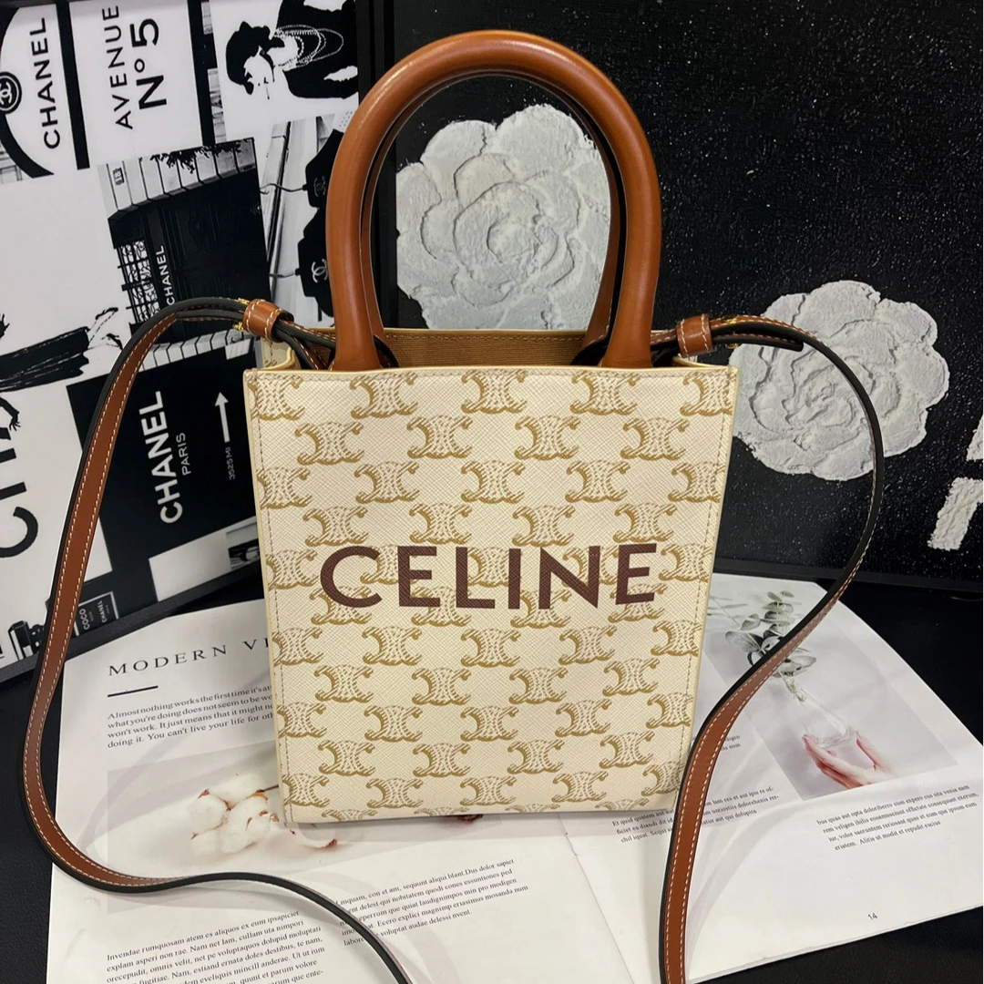 95新 Celine/思琳  白色老花cabas琴谱tote斜挎B2373# 公价11500