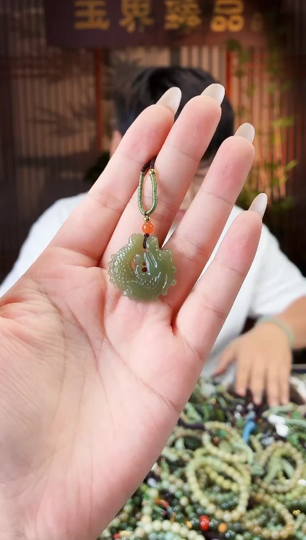 未镶嵌和田玉挂件多样性发货拍一发一
