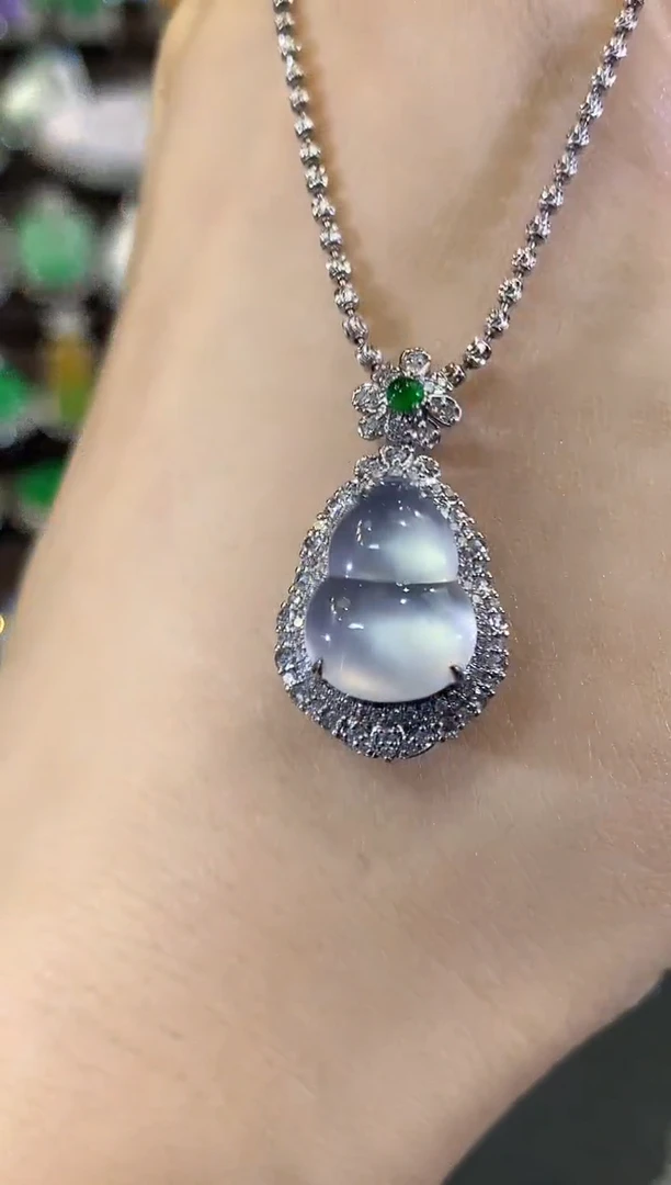 吊坠(不含链)18K金镶嵌翡翠C45