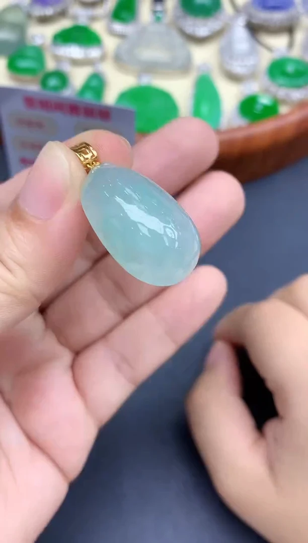 颈饰18K金镶嵌翡翠150-中国好珍宝