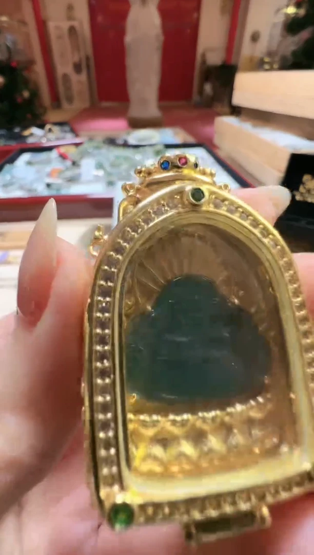 【闪购商品】翡翠吊坠(不含链)未镶嵌翡翠