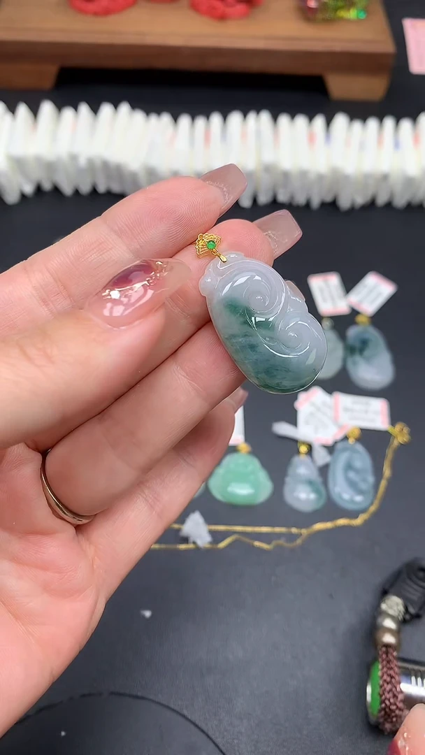 翡翠18K金镶嵌吊坠(不含链)MS180151