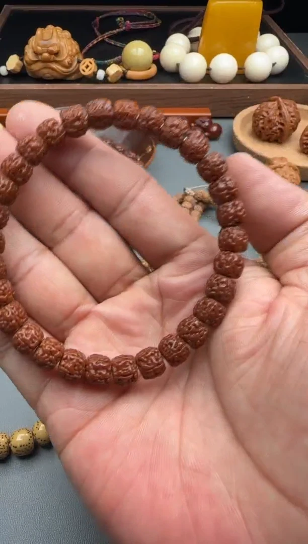 桃核吊坠文玩手串