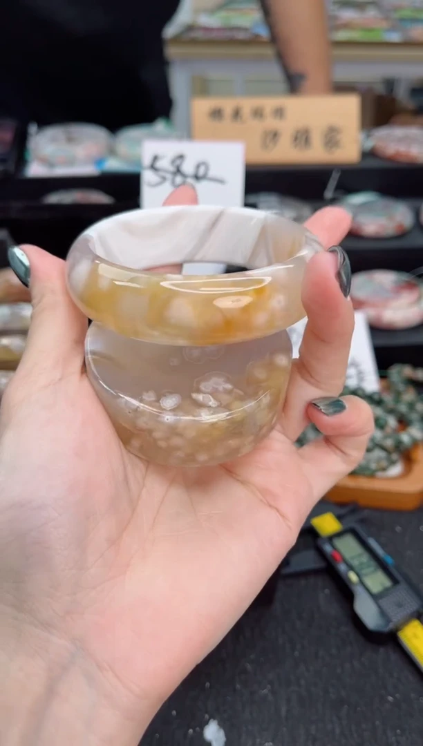 石英质玉手镯未镶嵌60圈口（赠品镯心）3256629