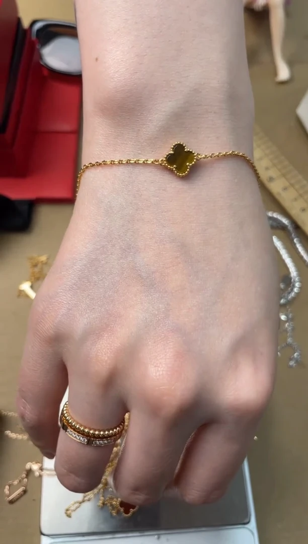 瓷片瓷器如图所示206