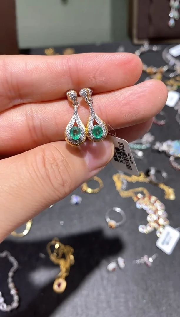 银S925镶嵌耳饰祖母绿耳钉