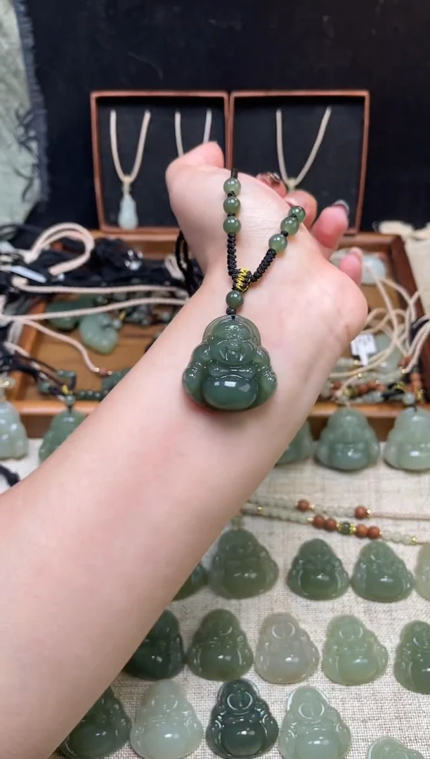 颈饰未镶嵌和田玉30