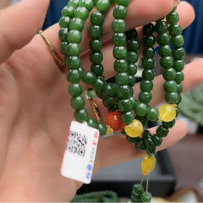 石惑珠宝%和田玉项链%多样性发一