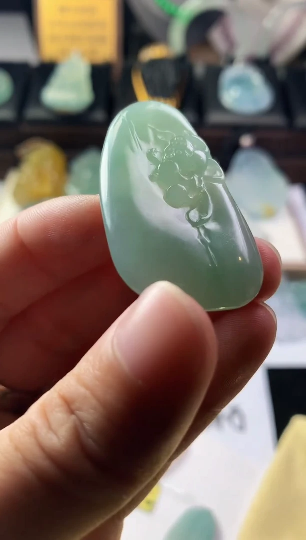 未镶嵌定制翡翠梦**扬毛货不退不换