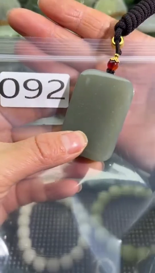 未镶嵌和田玉珠宝半成品牌子