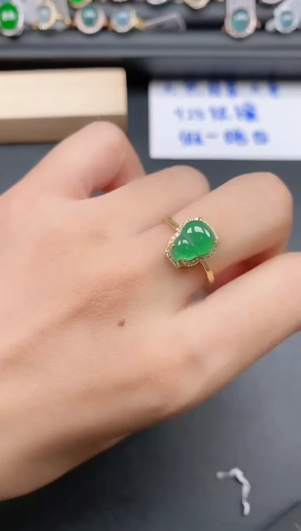银S925镶嵌戒指翡翠1111