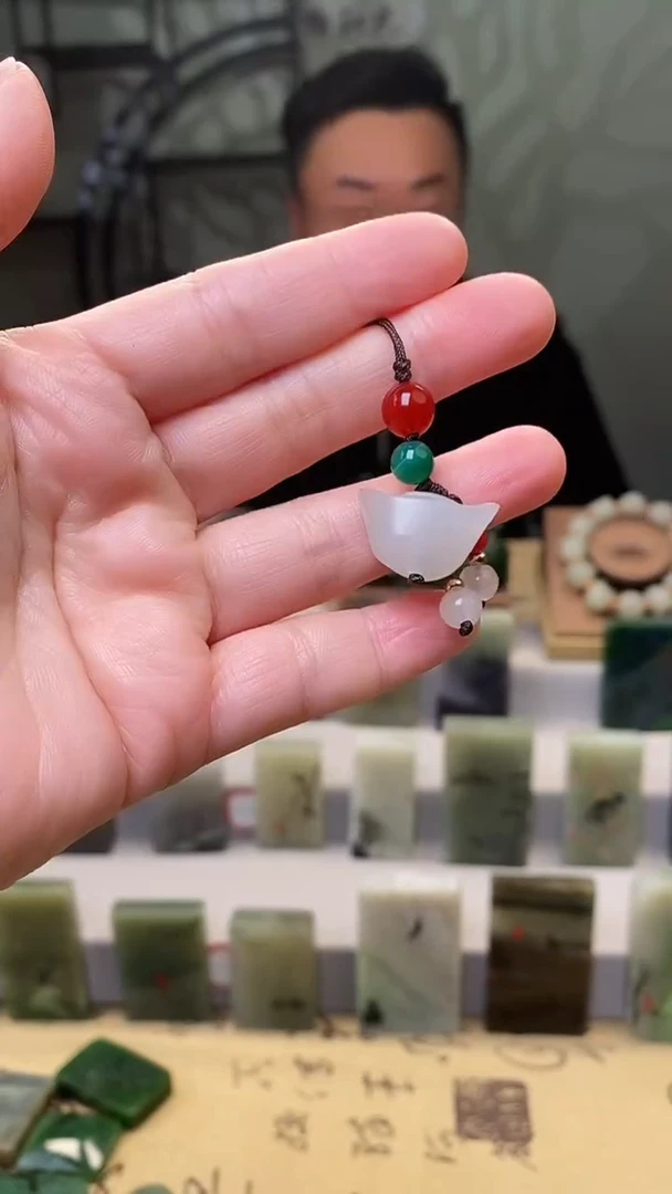 【闪购商品】和田玉挂件未镶嵌18多样性发货