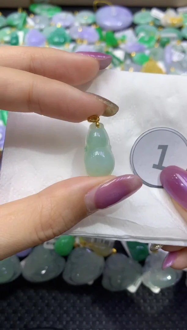 颈饰未镶嵌翡翠天然缅甸翡翠A货