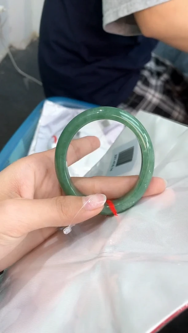 未镶嵌手镯翡翠16