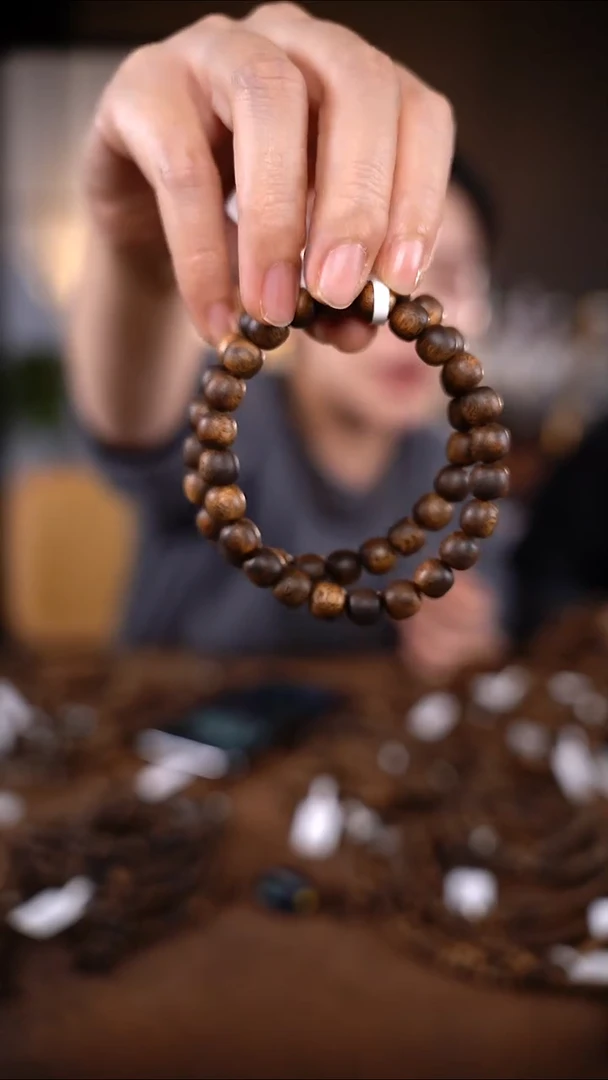 沉香手串【95沉】8mm老型双圈不带弟子珠绿奇楠沉香