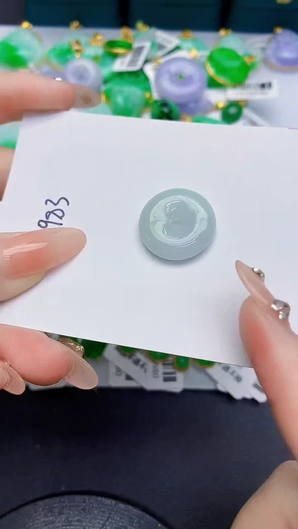 颈饰未镶嵌翡翠缅甸天然翡翠A货