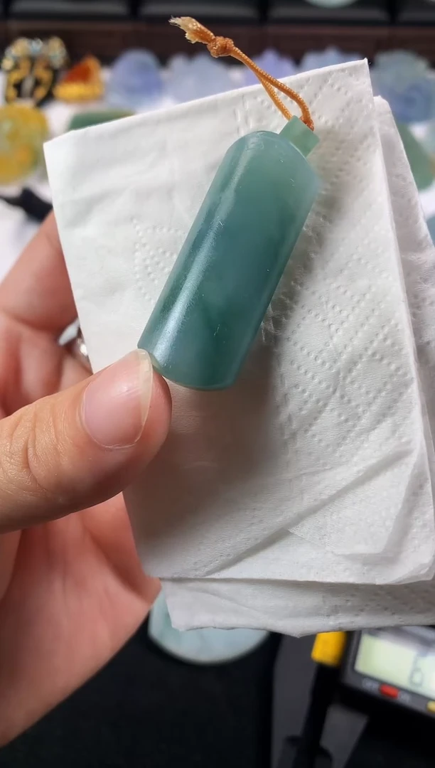 未镶嵌定制翡翠。****1毛货不退不换