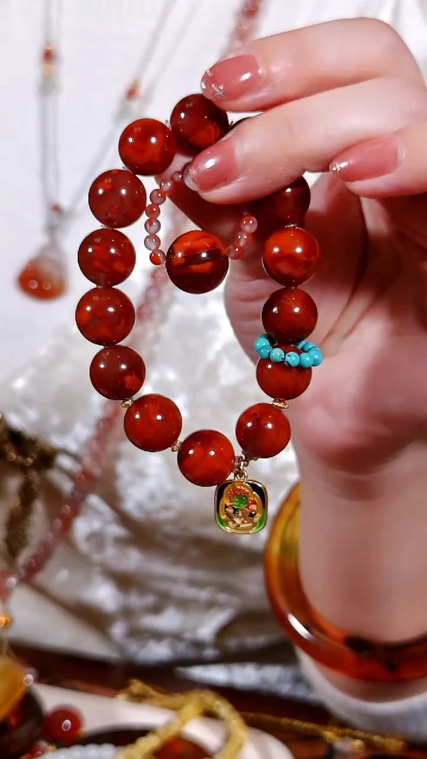 18K金镶嵌火焰纹南红玛瑙13M+手链