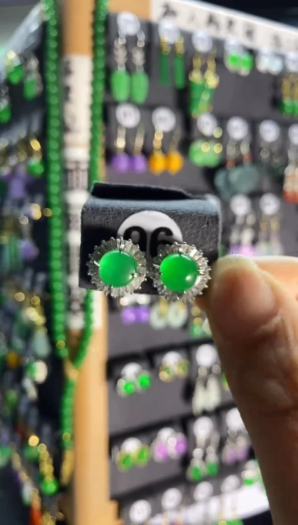 【闪购商品】翡翠耳饰银S925镶嵌96....