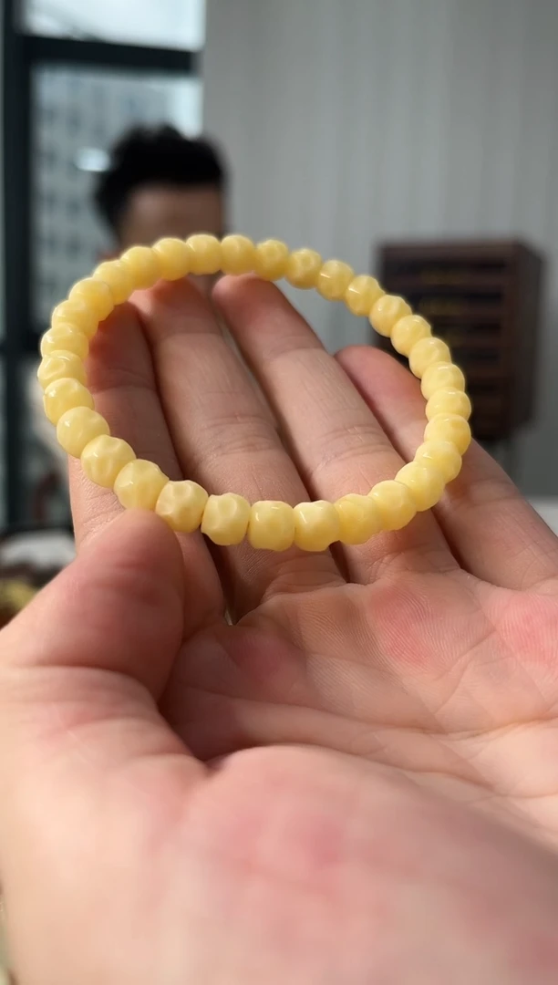 裸石琥珀未镶嵌朋琥珀蜜蜡